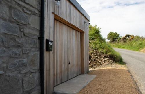 Trefin Casa | Cliff-top Cottage on Coast Path w/Panoramic Views