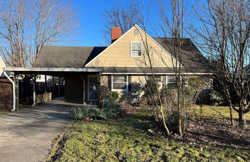 Greensboro Apartamento | Close to Downtown-Primary on Main-Fast Internet