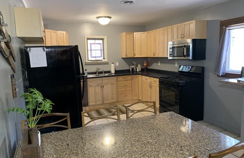 Brethren Casa | ¡Nuevo! ¡Mucho encanto! ¡Cerca de Caberfae, Crystal Mountain, Tippy Dam y las playas!