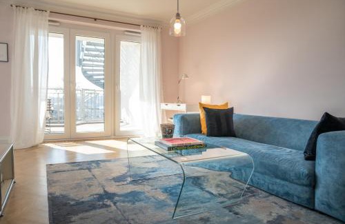 Hamm Apartamento | CLS Moderne City-Wohnung Hamburg Tiefgarage, Klimaanlage, 65 Zoll Smart-TV, E-Laden, Balkon, Parken, Blick über Hamburg, Cafe im Haus, Bus gegenüber, Flex Check In