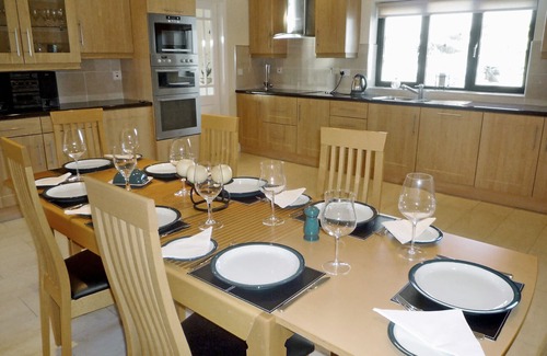 Carraroe Chalet De Esquí | Cnocán Na Cuaigh Holiday Home