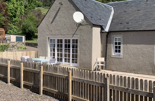 Perth Cabaña | COACH HOUSE 5, pet friendly, with a garden in Perth