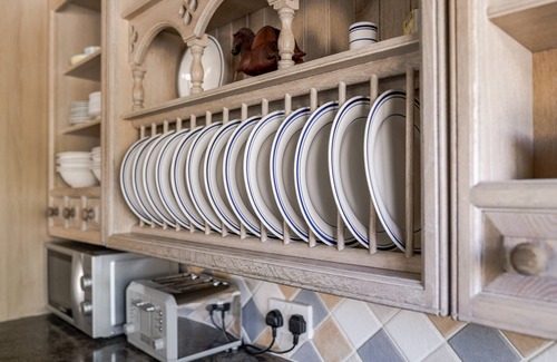 Penbryn Cabaña | COACH HOUSE, pet friendly, character holiday cottage in Llangrannog