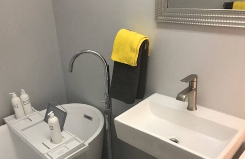 Bombay Beach Casa | Coachella Luxury in Bombay Beach