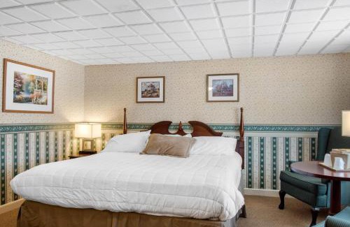 Kittery Hotel | Coachman Inn