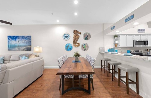 Bonita Shores Villa | Coastal 3BR Villa, 1Mile To Bonita Beach! Sleeps 6