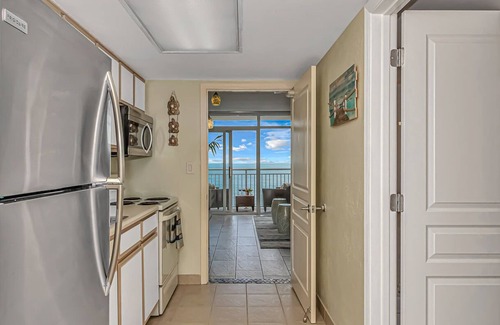 Crescent Beach Complejo | Coastal Beachfront Paradise! Resort Style Amenities With No Hidden Resort Fees!