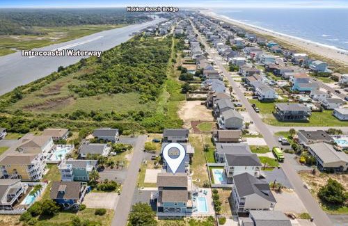 Holden Beach Casa | Coastal Chaos 303 Sand Piper Ln, home