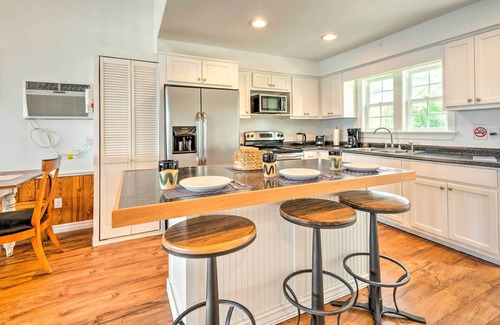 Hobucken Casa | Coastal Escape: Bayfront Home w/ Dock & Views