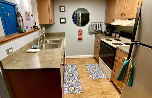 North Beach Casa | Coastal Garden Retreat: Close to beaches!