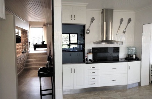 Port Elizabeth Casa | Coastal Haven 4