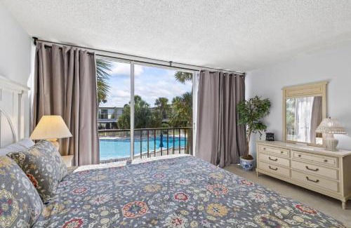 Ormond Beach Casa | Coastal Haven Condo - Ormond Beach - Beach Access - Pool