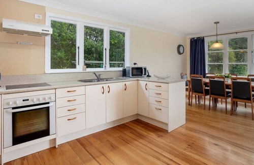 Waihau Bay Villa | Coastal Retreat at Whanarua Villa