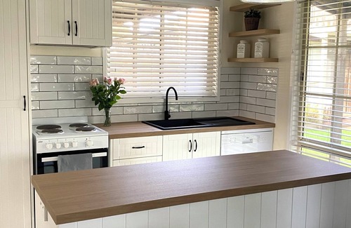 Ocean Grove Cabaña | Coastal Retreat or Dream Stay-cation