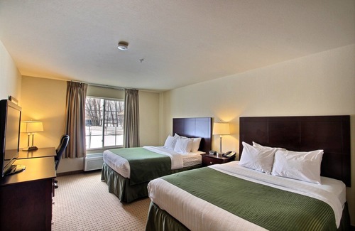 Brillion Hotel | Cobblestone Inn & Suites - Brillion