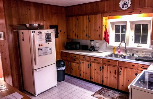 Coburn Casa | Coburn On the Creek está a 22 millas de PSU - Pesca / Senderismo / Tubing / Sleeps 12 /