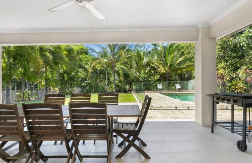 Smithfield Villa | 'Coco Tierra' Expansive Cairns Oasis with Pool
