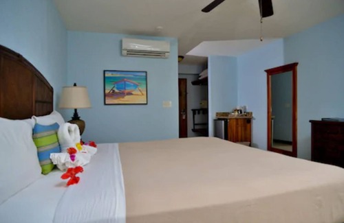 Negril Complejo | CocoLaPalm Seaside Resort