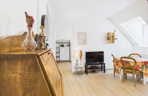 Mulhouse Apartamento | Cocon Jaune - Duplex 2e étage prox centre Mulhouse