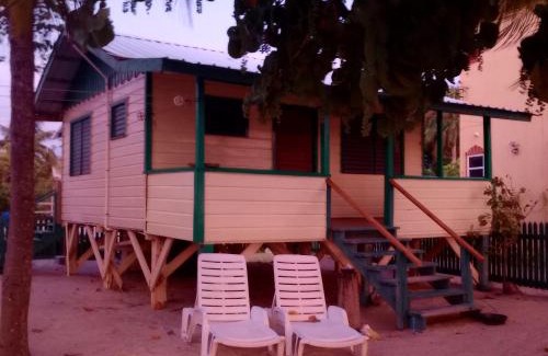 Placencia Hotel | Coconut Cottage -Westbys Coconut Cottage Placencia