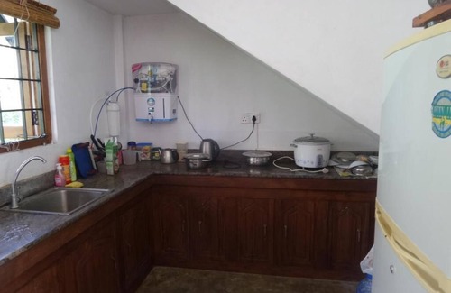 Panduwasnuwara Hotel | CoCoWorld Bungalow