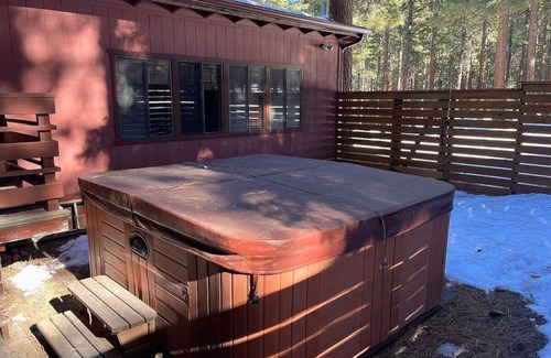 South Lake Tahoe Casa | Cold Montgomery Creek 4 Bedroom Home by RedAwning