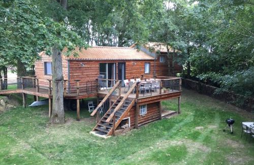 Brigne Casa | COLIBRI LOC - insolite - 3 étoiles - PARC - ETANG - FAMILLES - SOIREE OK