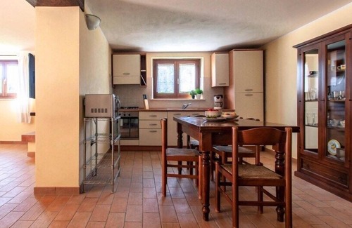 Gualdo Cattaneo Villa | Colle Arponi, modern holiday home, private with pool