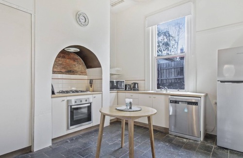 Omeo Hotel | Colonial Bank Motel