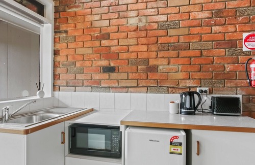 Omeo Hotel | Colonial Bank Motel