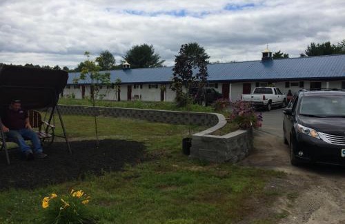 Farmington Hotel | Colonial Valley Motel