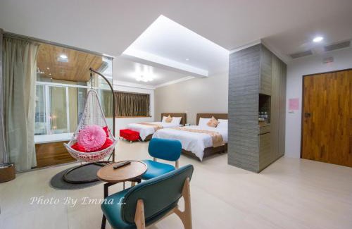 Zhuangwei Casa | Colorful Fish Cottage