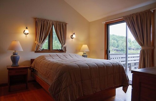 Weare Complejo | Come stay at our four season resort!