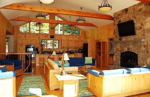 Weare Complejo | Come stay at our four season resort!