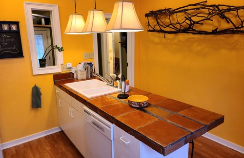 Thomas Square Apartamento | ¡Visítenos En Savannah ... Estudio para 2 - Desde * $ 100 / noche *