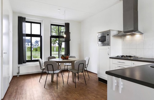 Anjum Casa | Comfort 6-person residence in the holiday park Landal Esonstad