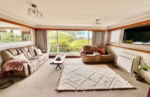 Invercargill City Centre Casa | Comfort at Stag Lodge Just Mins Walk to Queens Park & Down Town Invercargill