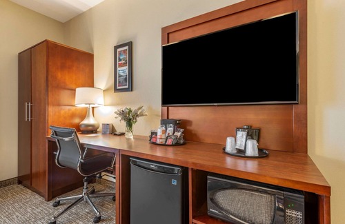 Town of Southeast Hotel | Comfort Inn Brewster
