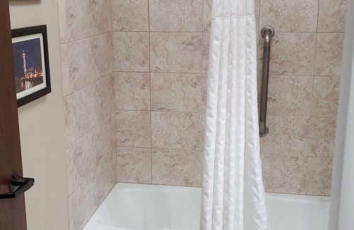 Erie Hotel | Comfort Inn, Erie - Near Presque Isle