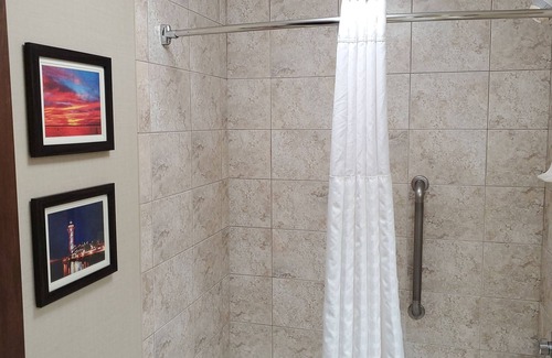 Erie Hotel | Comfort Inn, Erie - Near Presque Isle