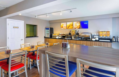 Moncton Hotel | Comfort Inn Magnetic Hill