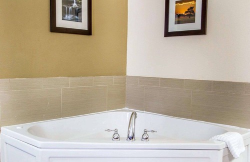 Poplar Bluff Hotel | Comfort Inn Poplar Bluff North