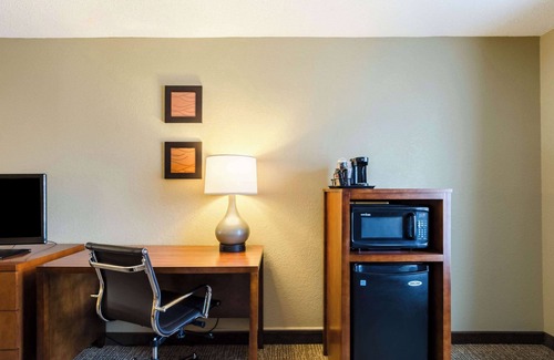 Randolph Hotel | Comfort Inn Randolph - Boston