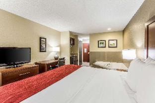 Greenwood Hotel | Comfort Inn & Suites Greenwood near University