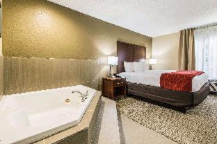 Greenwood Hotel | Comfort Inn & Suites Greenwood near University