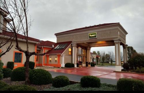 Morton Hotel | Comfort Inn & Suites Morton - Peoria