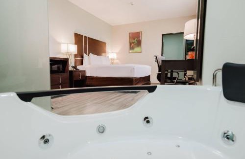 Scarborough Hotel | Comfort Inn & Suites Tobago