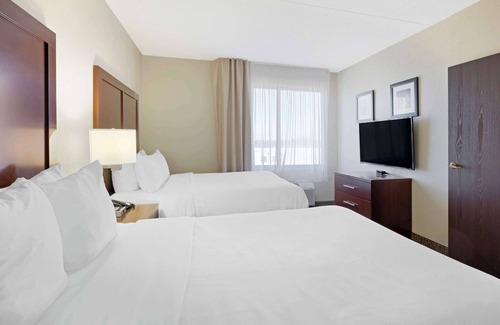 Greenwich Hotel | Comfort Inn & Suites