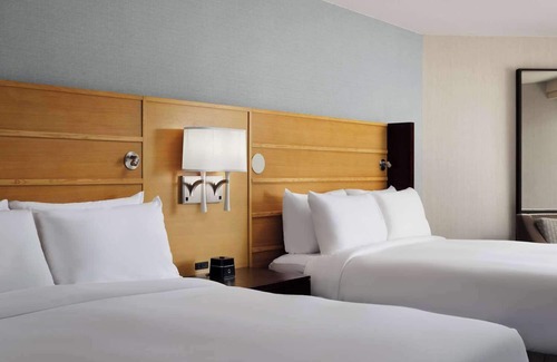 South Redondo Hotel | Comfort & Memories Await! Near South Bay Ocean, Pet-Friendly, Outdoor Pool!