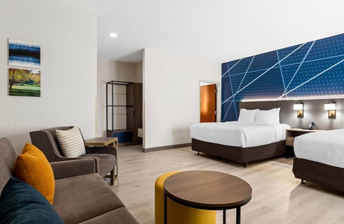 Augusta Hotel | Comfort Suites Augusta Riverwatch